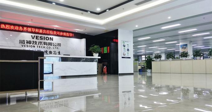 SANTAK Castillo 3C3 HD Tres fases 80KVA 80KW Torre en línea UPS modular interna para redes de centros de datos Telecomunicaciones 9