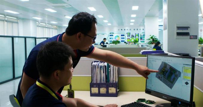 SANTAK Castillo 3C3 HD Tres fases 80KVA 80KW Torre en línea UPS modular interna para redes de centros de datos Telecomunicaciones 11