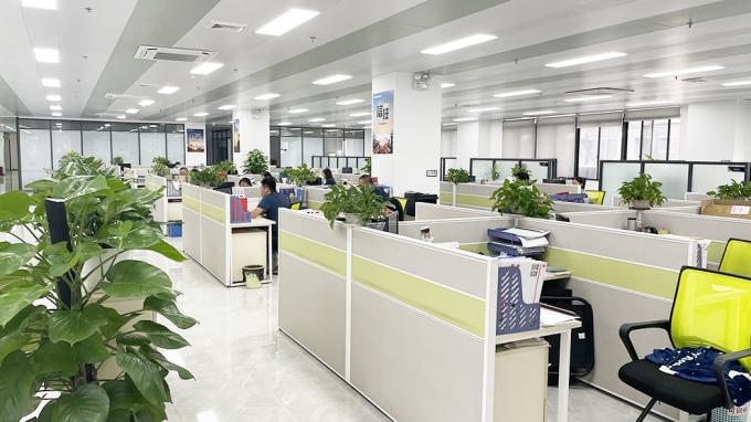 SANTAK Castillo 3C3 HD Tres fases 80KVA 80KW Torre en línea UPS modular interna para redes de centros de datos Telecomunicaciones 10